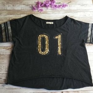 Hollister T-shirt grey medium half t-shirt.